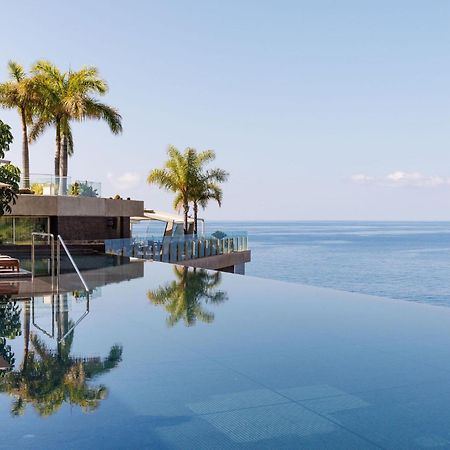 Saccharum - Resort And Spa - Savoy Signature Calheta  Exterior photo Infinity pool at the Cape